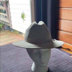 Open Road by Stetson size 7 or 56